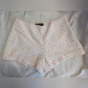Banana Republic Cream Eyelet Shorts Size 0P